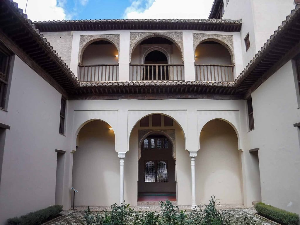 Dar al-Horra