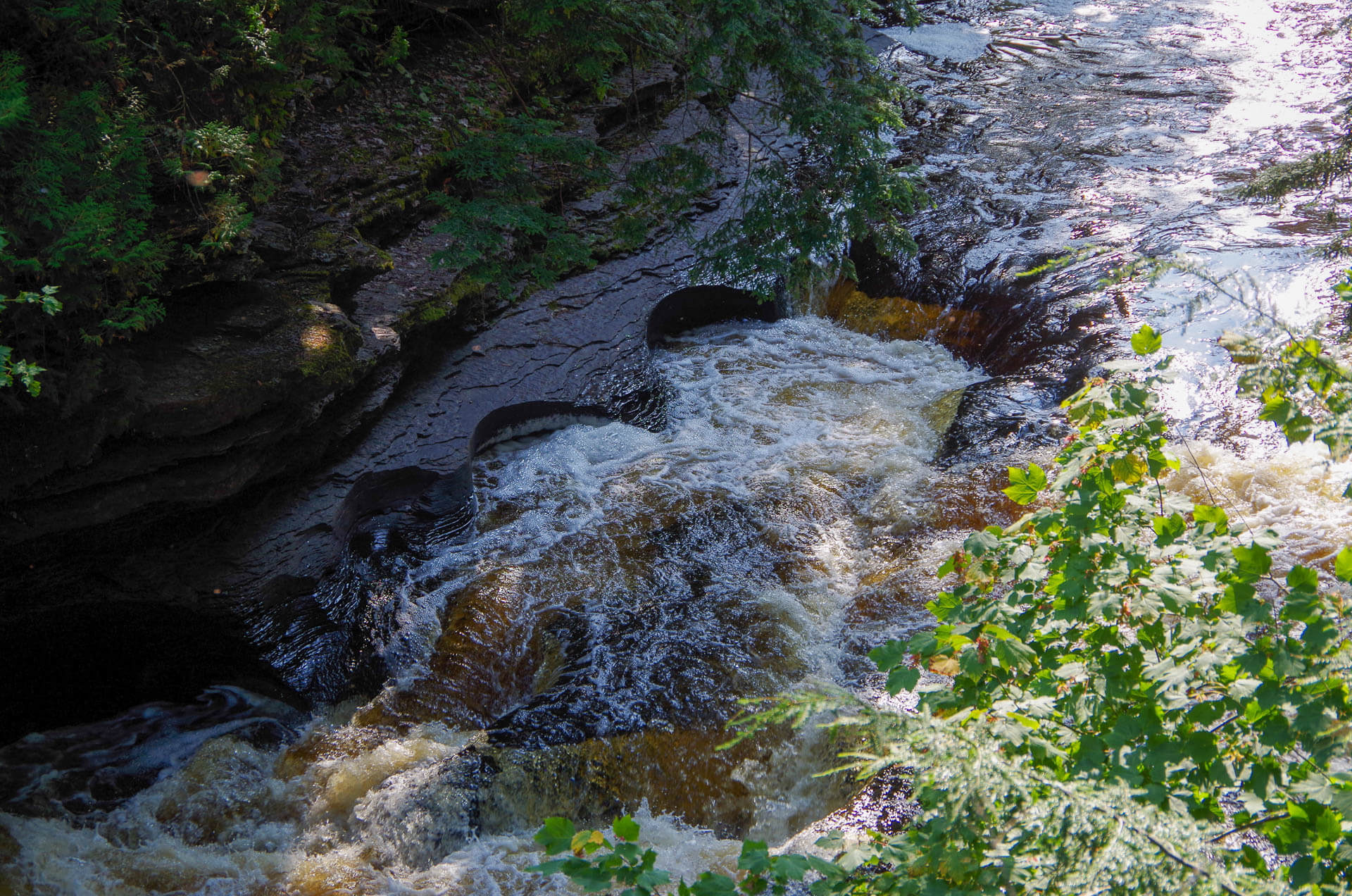 potholes in Presque Isle River
