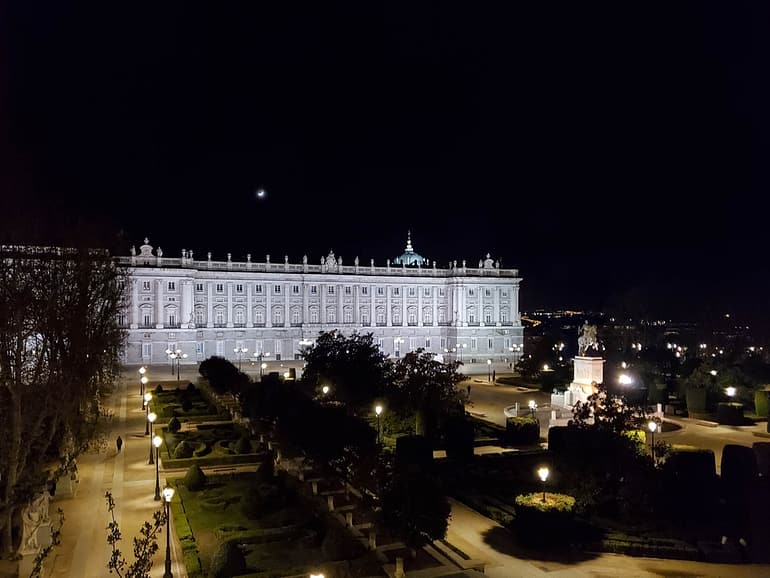 palace after dark