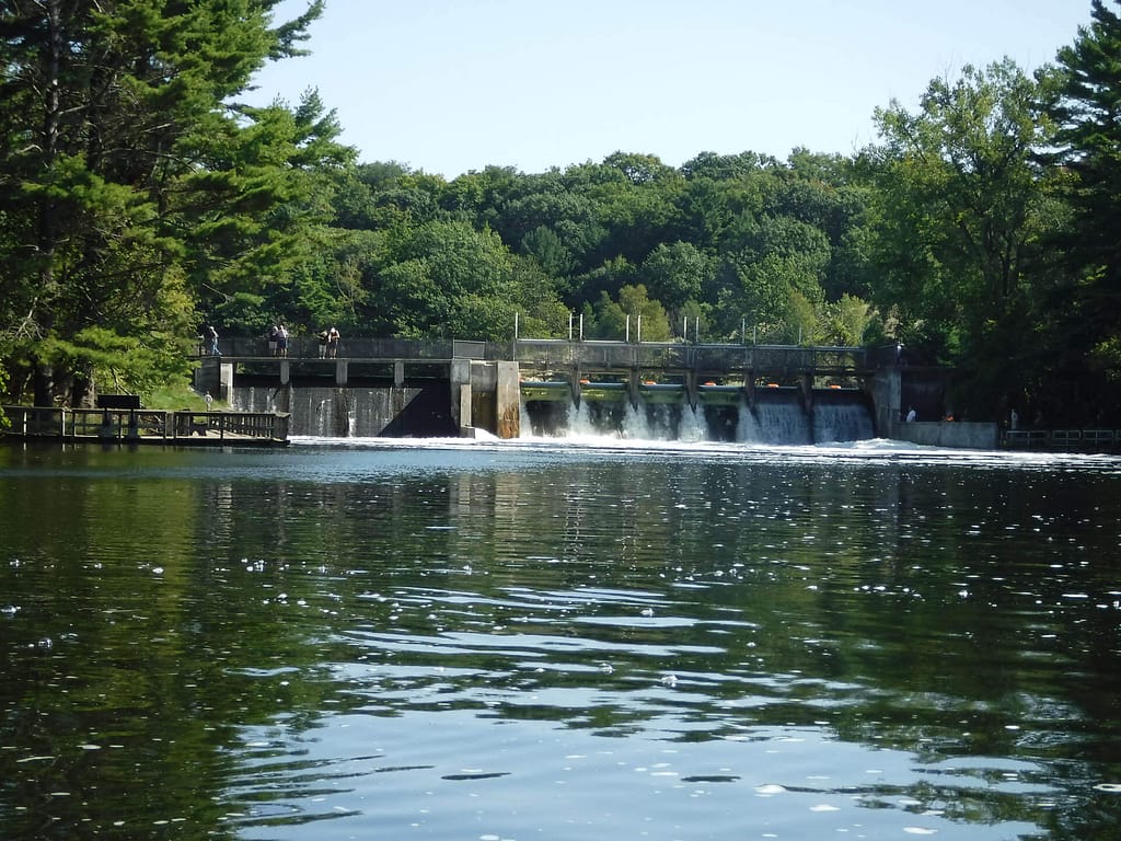Hamlin Lake dam