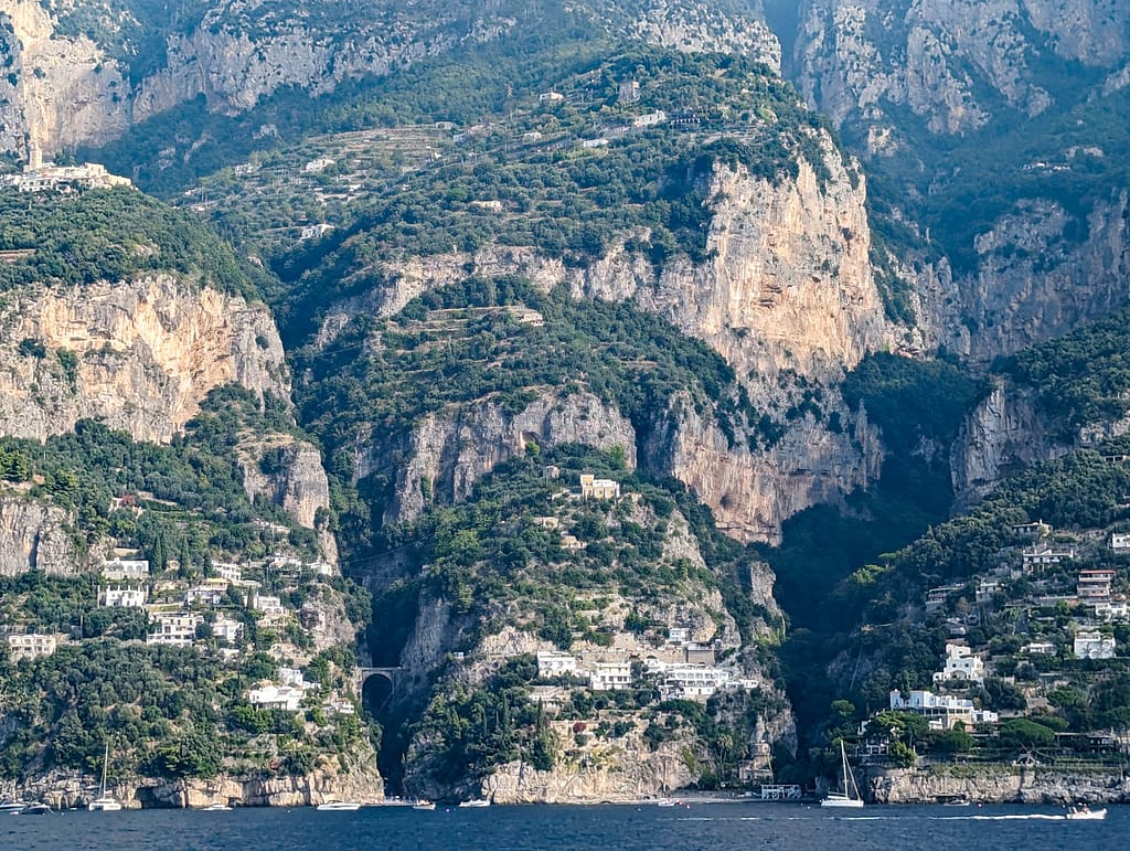 coast between Positano and Amalfi