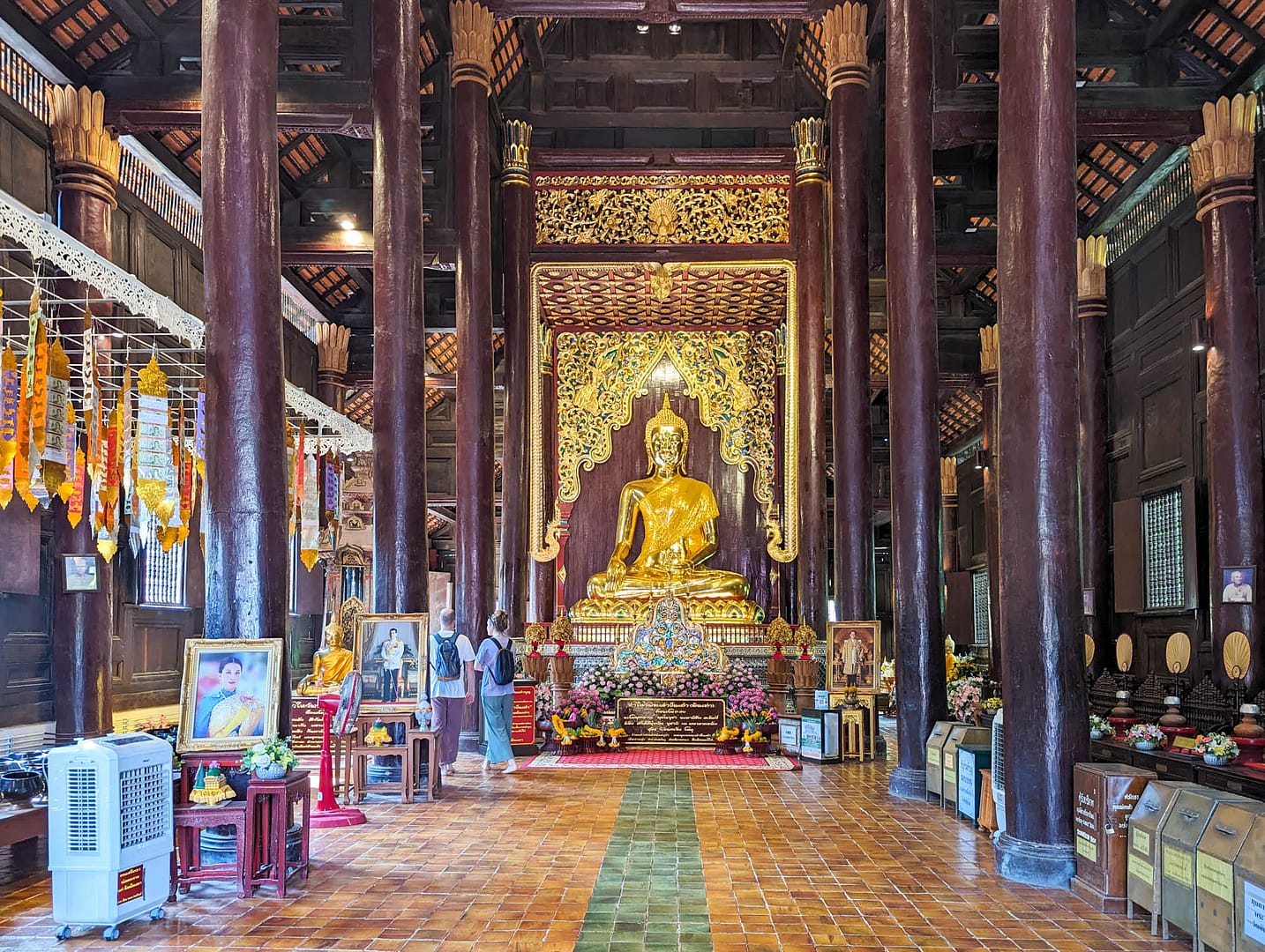 Wat Phan Tao evening chanting candles