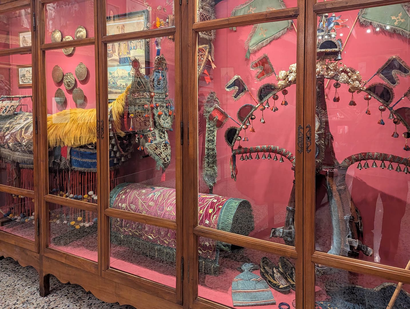 museum display case