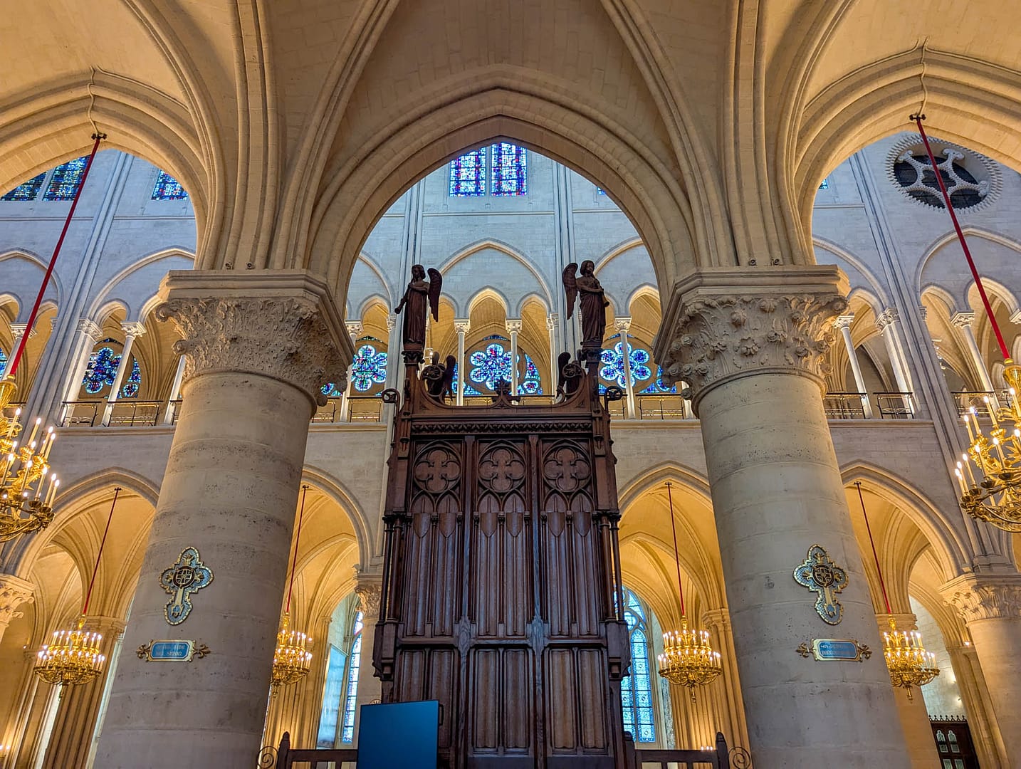Notre Dame interior