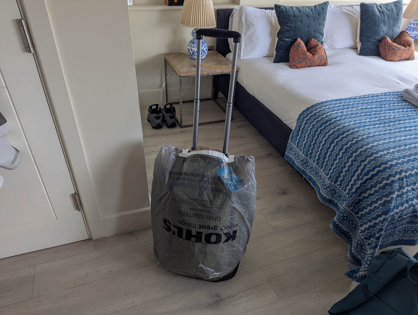 carry on with rain cover