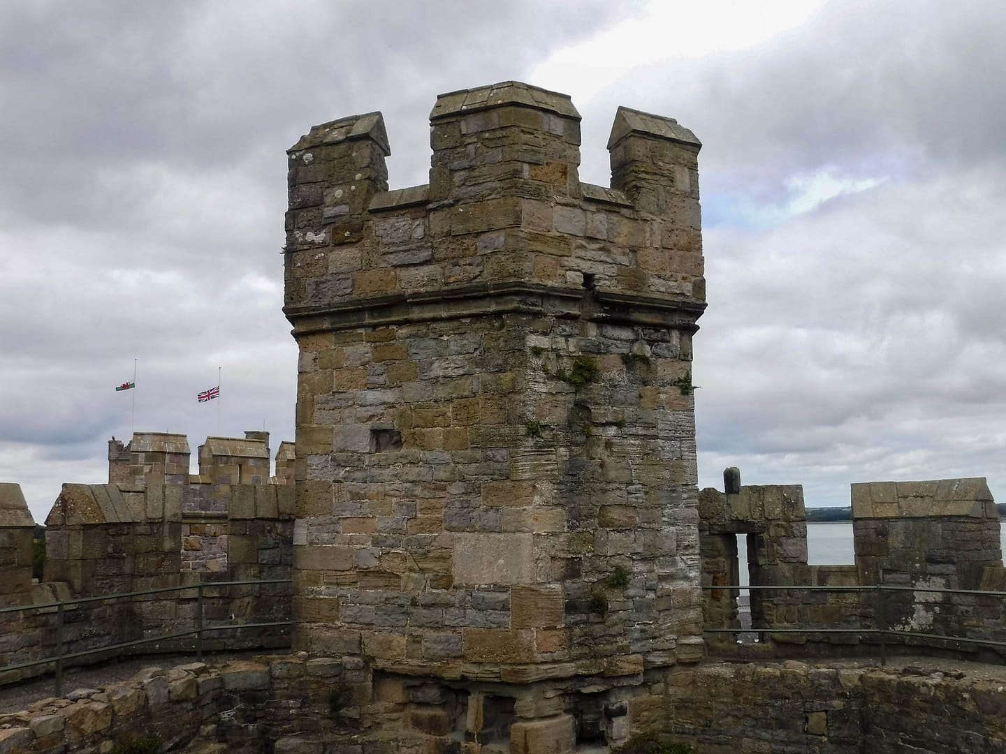 CaernarfonCastle-01 castle tower