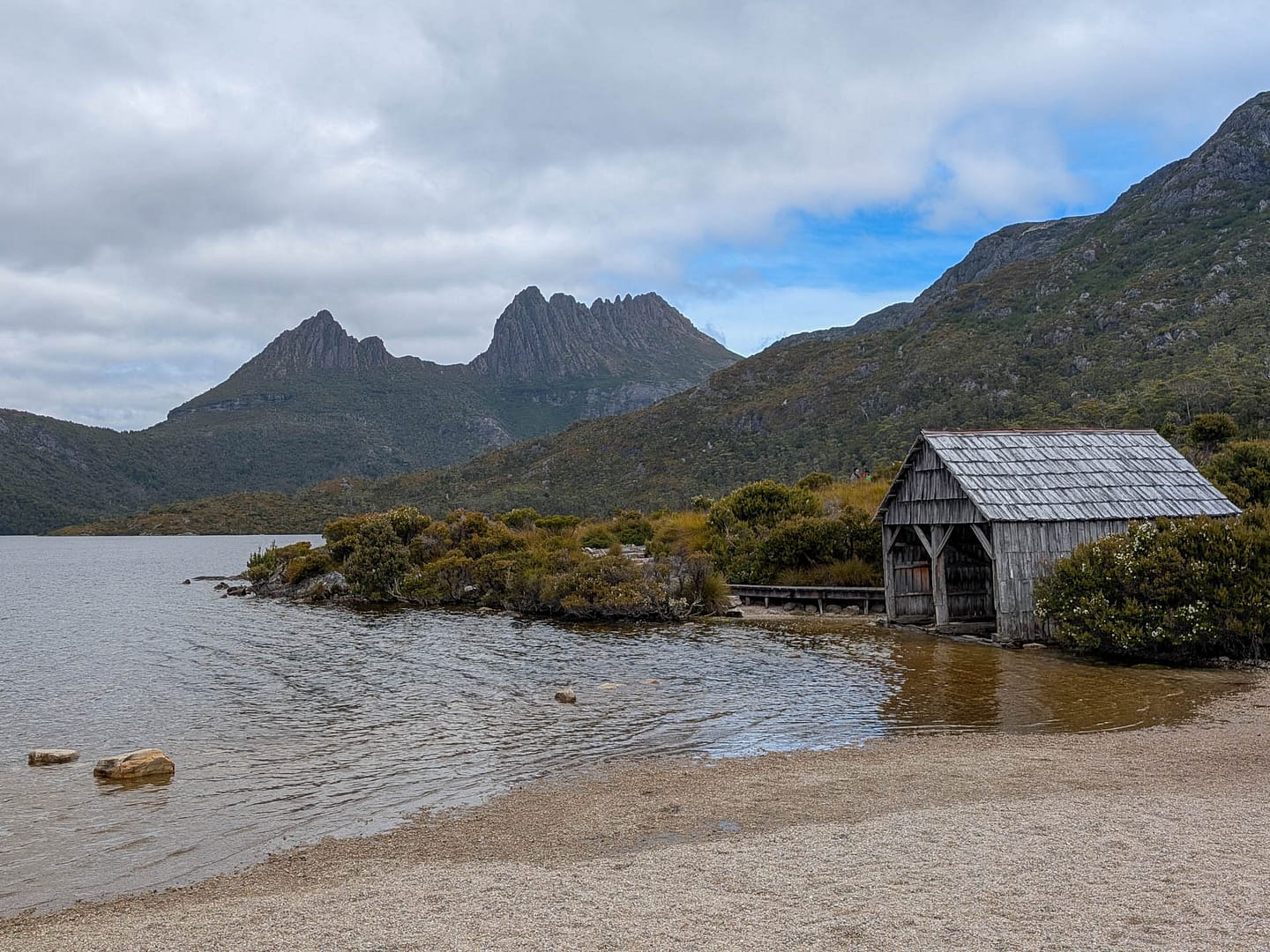 Dove Lake with Cradle Mountain and boathouse