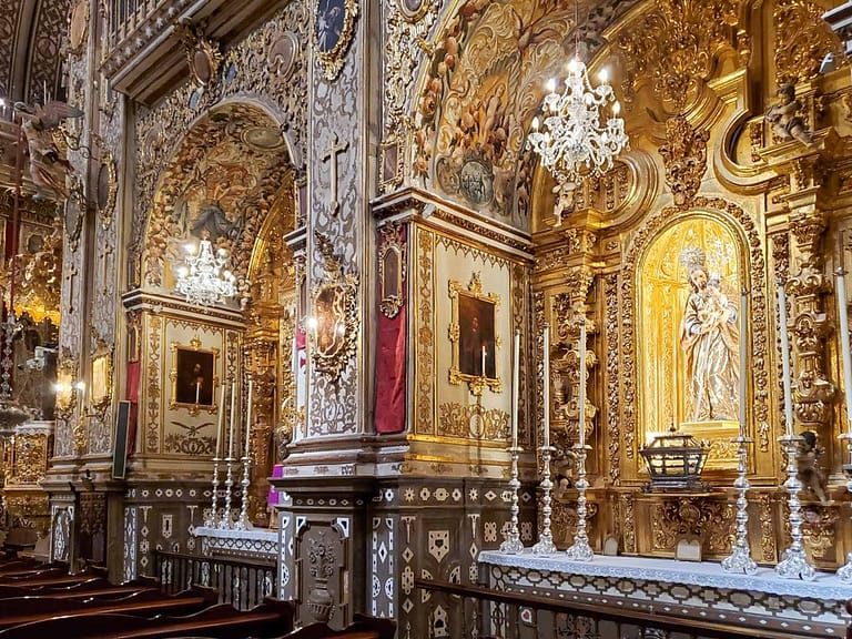 interior of San Juan de Dios