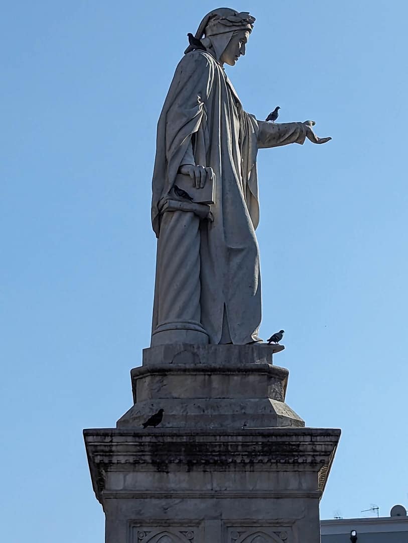 Dante statue