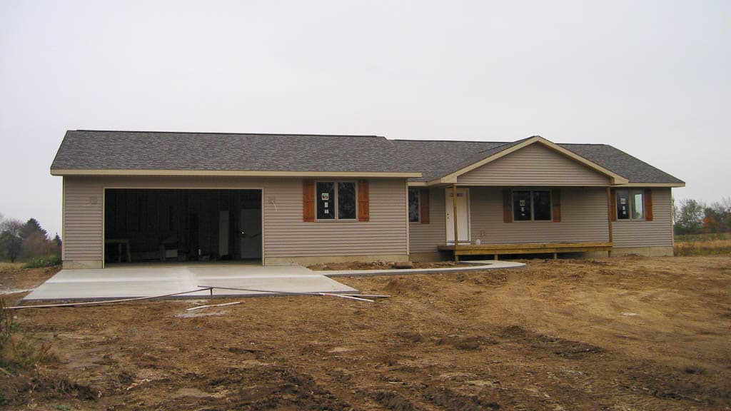 Foundation-02 house without landscaping