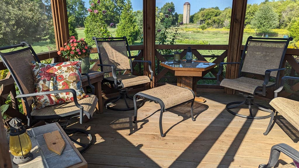 gazebo with furniture