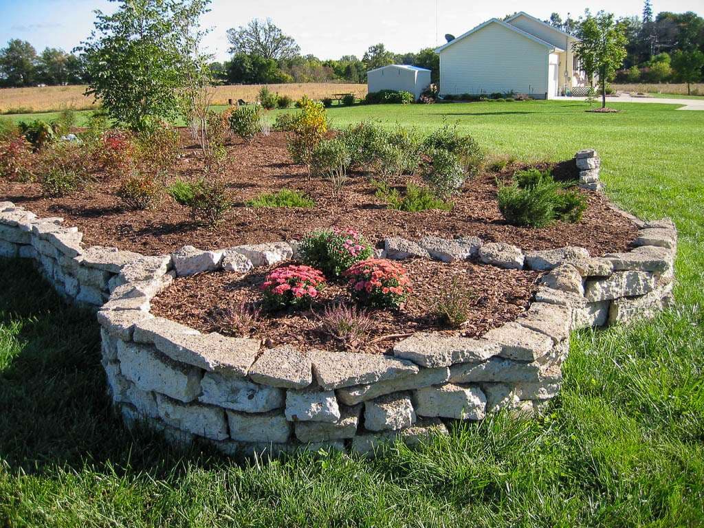 focus on raised bed end