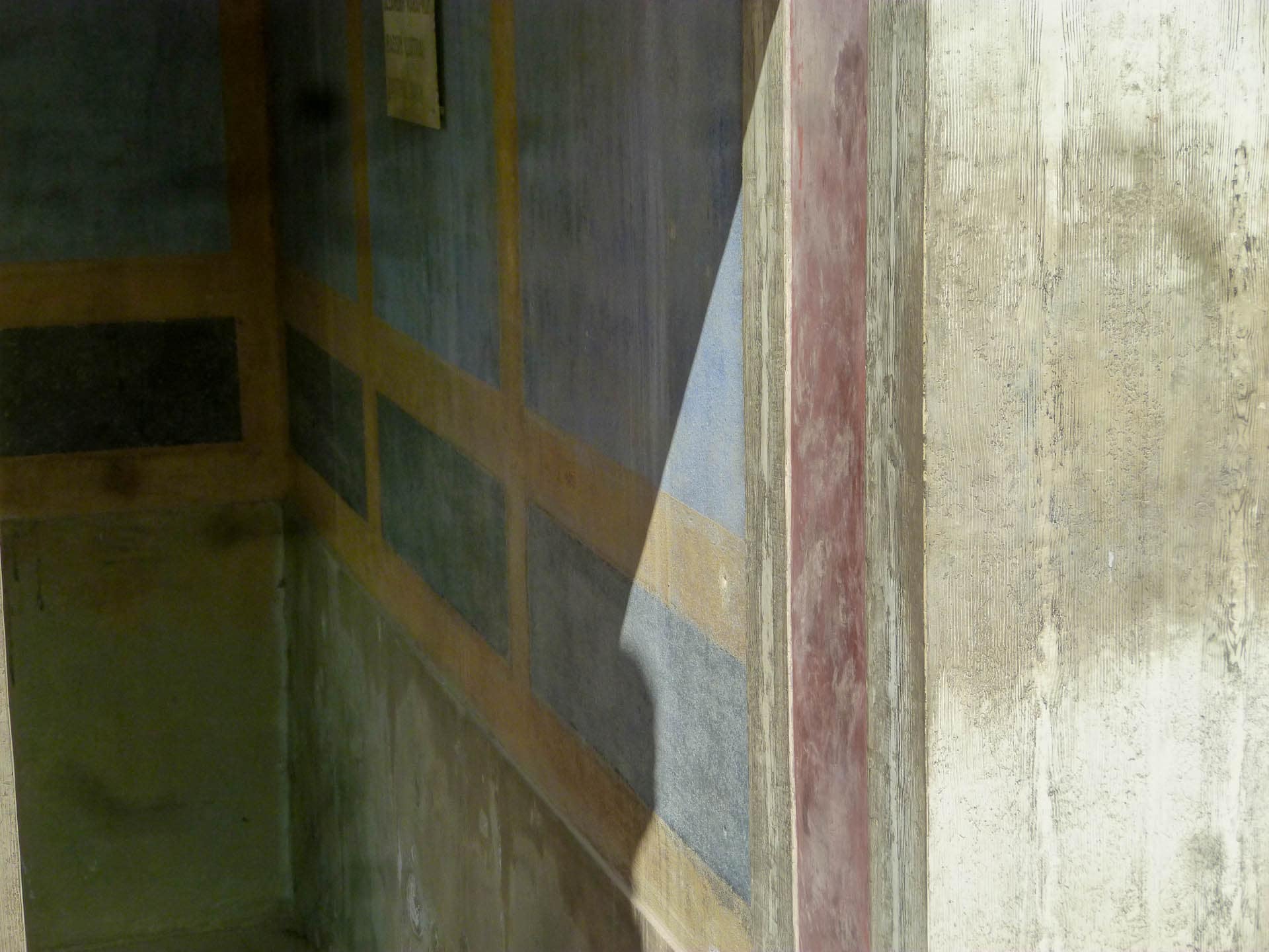 faded color on stucco