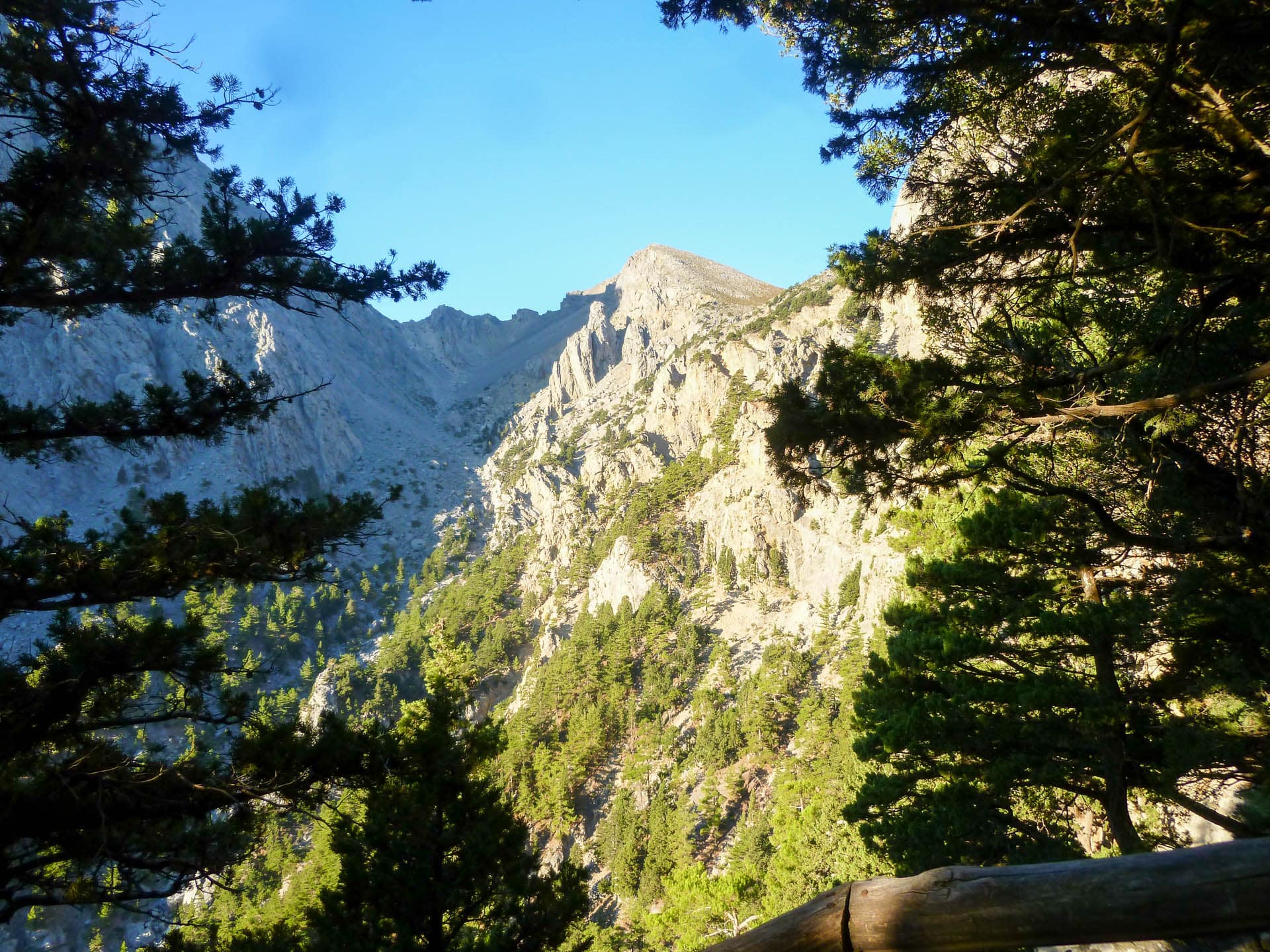 Samaria Gorge mountains