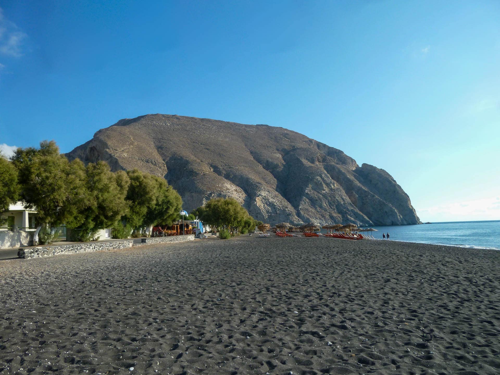 Perissa beach
