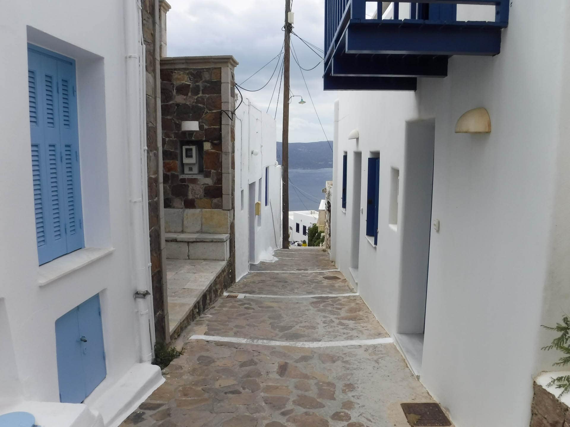 street with overhanging balcony